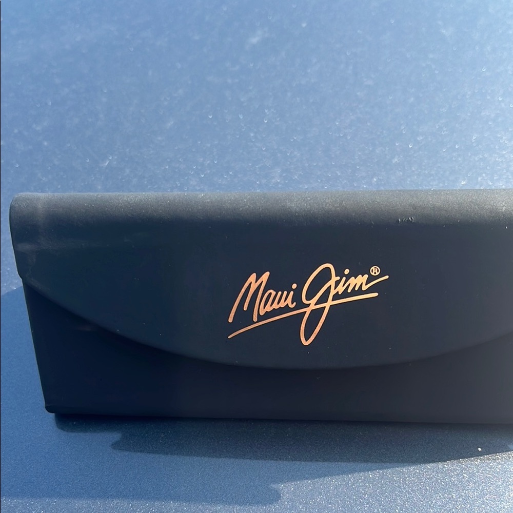 Maui Jim Blue and Black Sunglasses - Picture 3 of 6